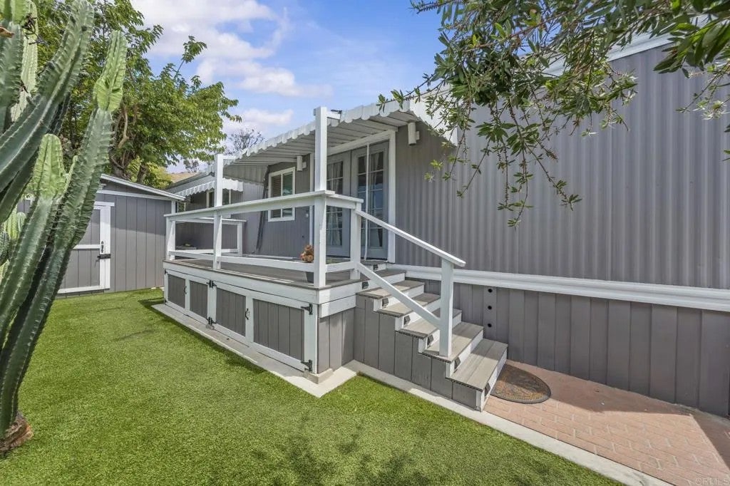 351 E Bradley Ave Spc 141