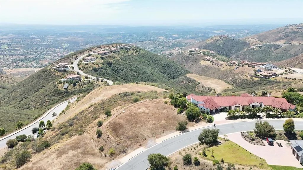 8473 Via Rancho Cielo