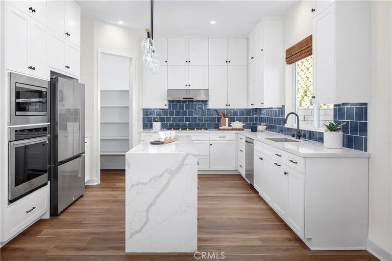 22129 Portofino