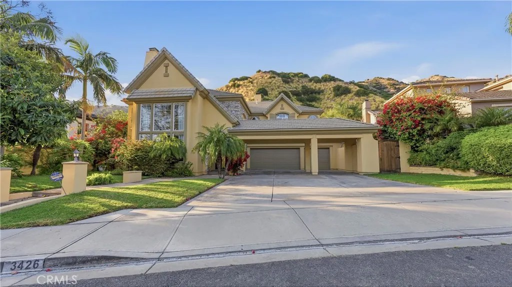 3426 Wedgewood Lane