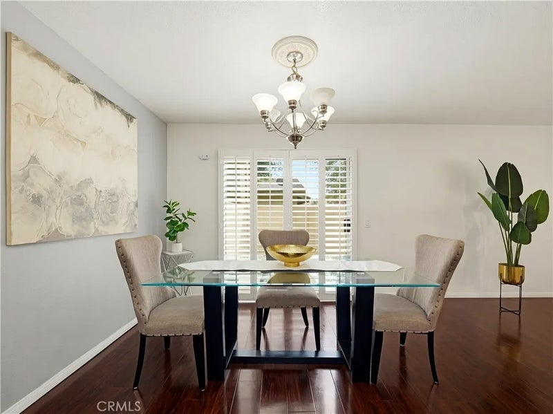 1047 W Francis A
