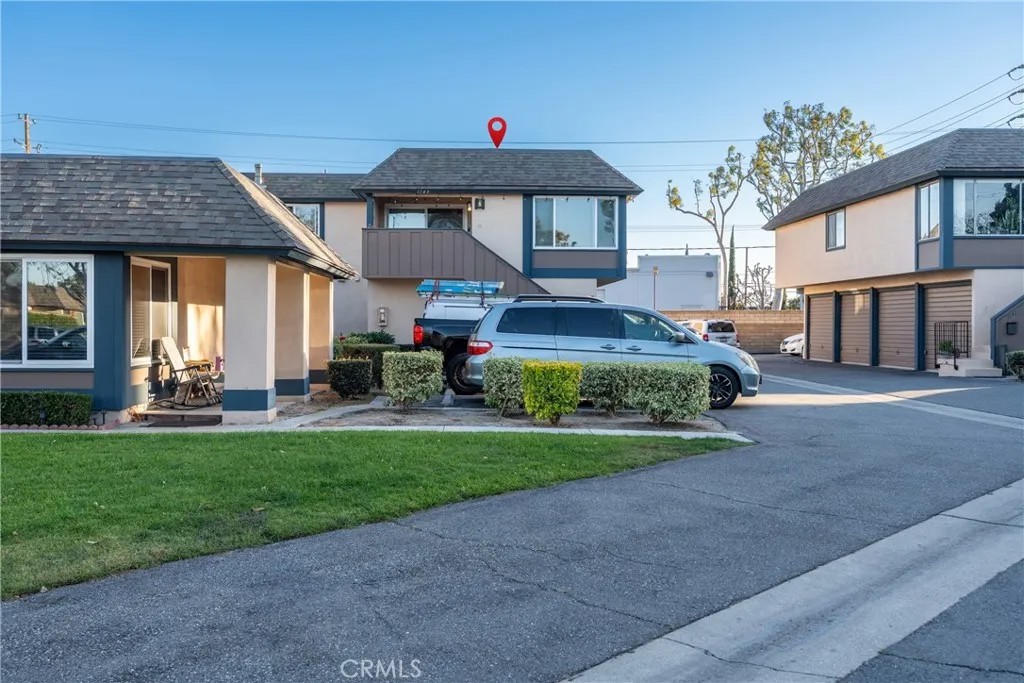 1143 S Clifpark