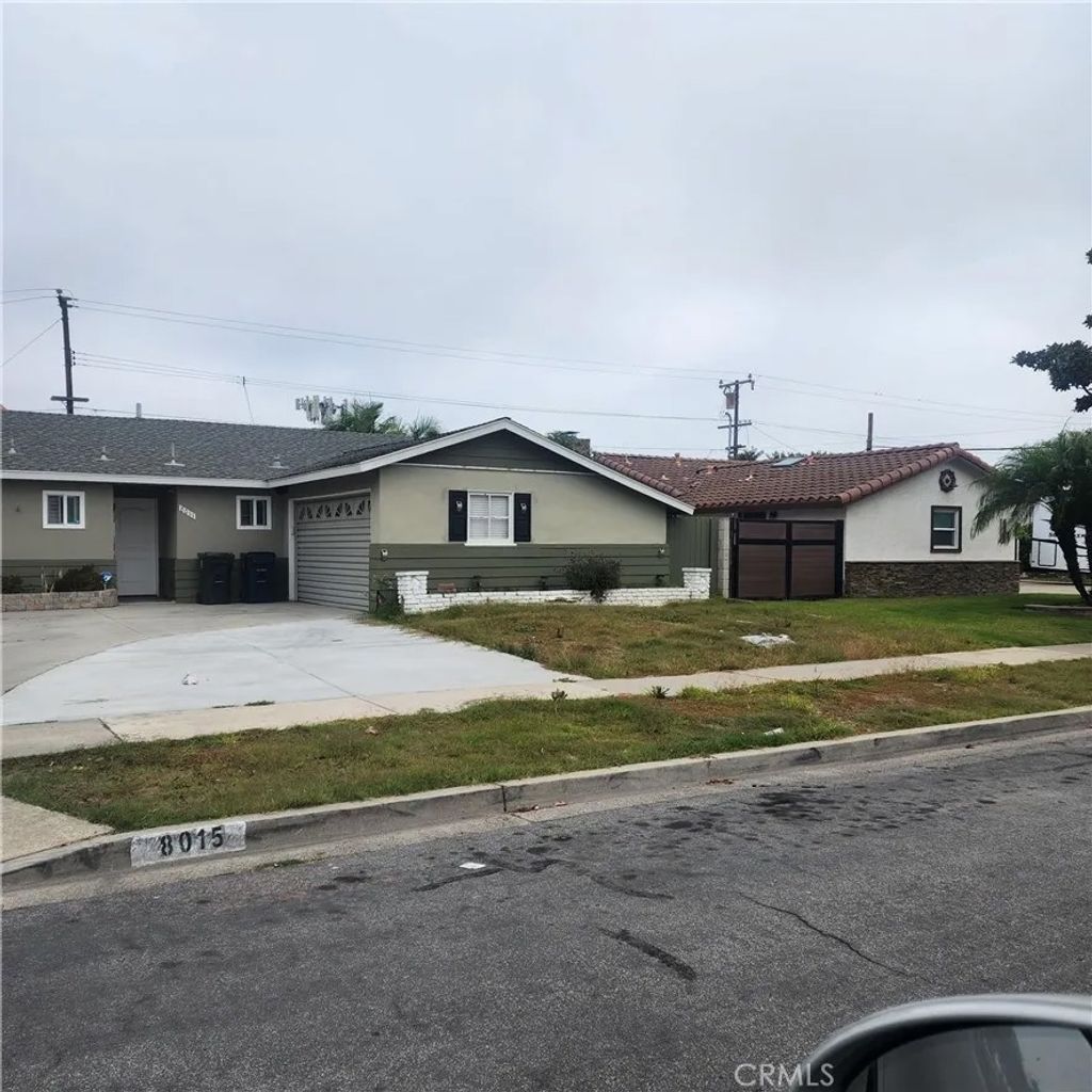 Photo of 8011 Sterling Ave, Huntington Beach, CA 92646 (MLS # PW25239944)