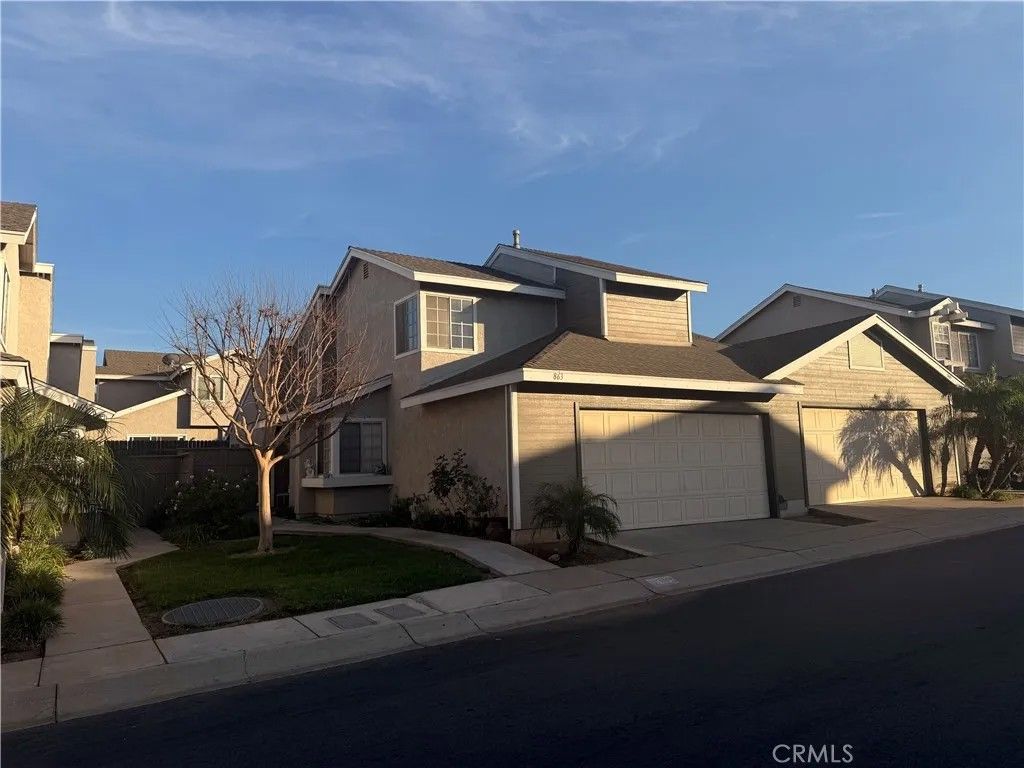 Photo of 863 Encino Pl, Corona, CA 92882 (MLS # DW26063759)