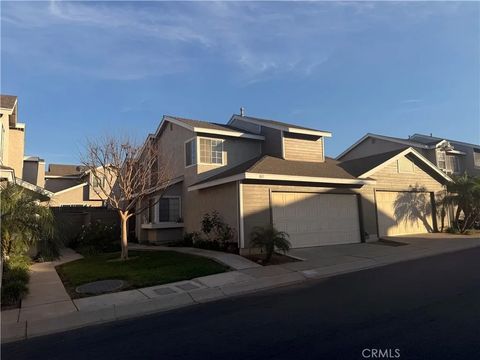 Photo of 863 Encino Pl, Corona, CA 92882 (MLS # DW26063759)