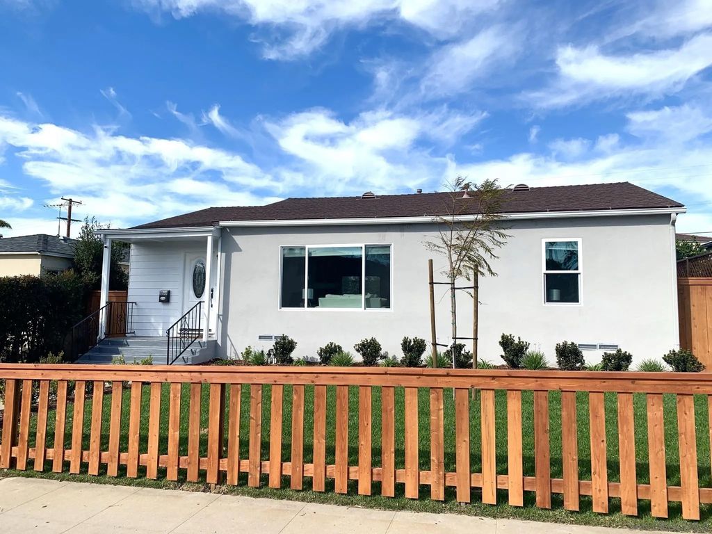 Photo of 1066-68 Emerald St, San Diego, CA 92109 (MLS # 260001524)