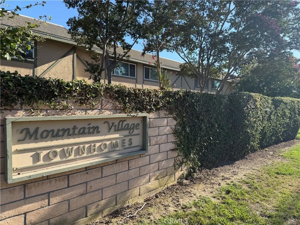 Photo of 1115 W Francis ST #F, Ontario, CA 91762 (MLS # TR26139494)