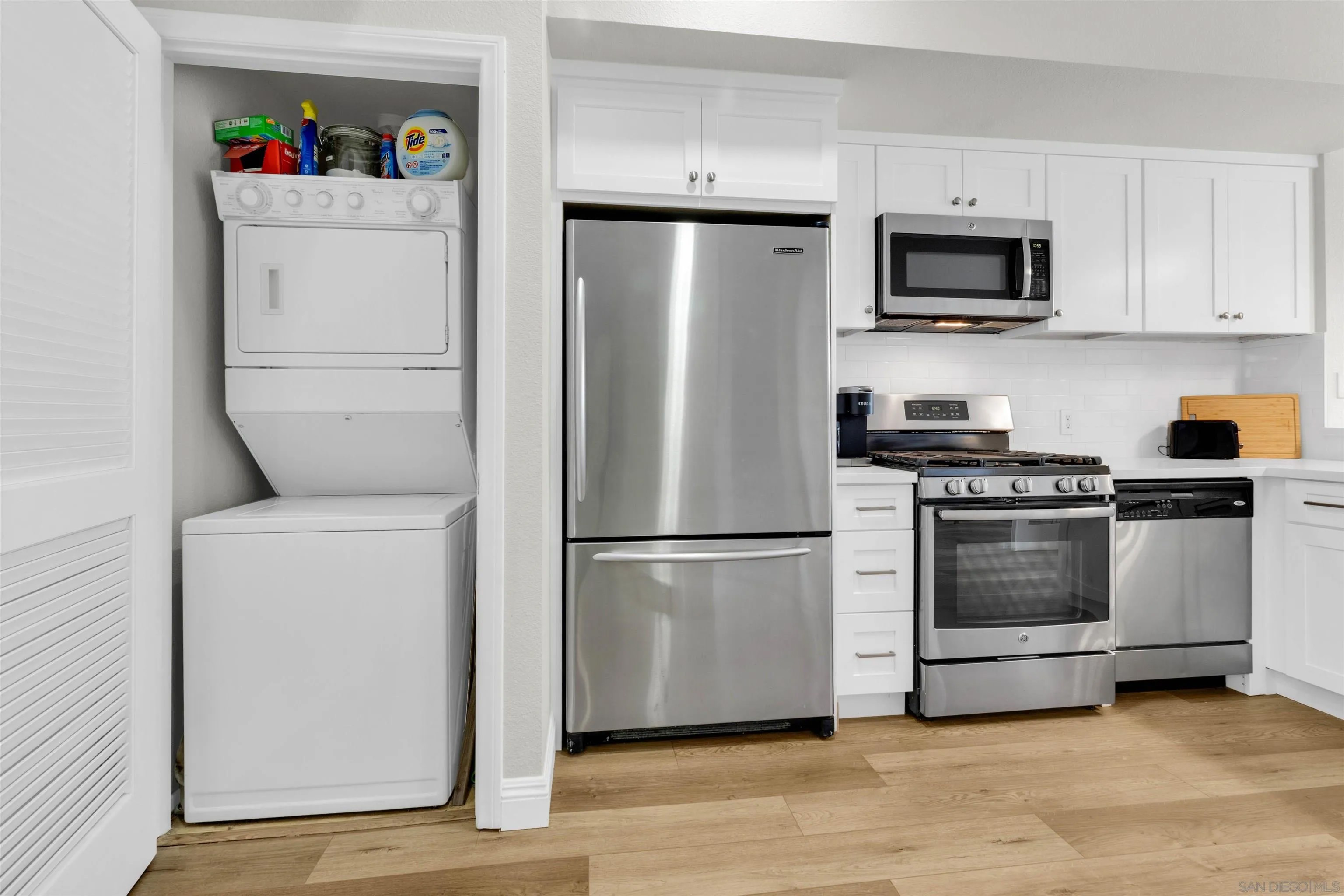 445 Island Ave 303