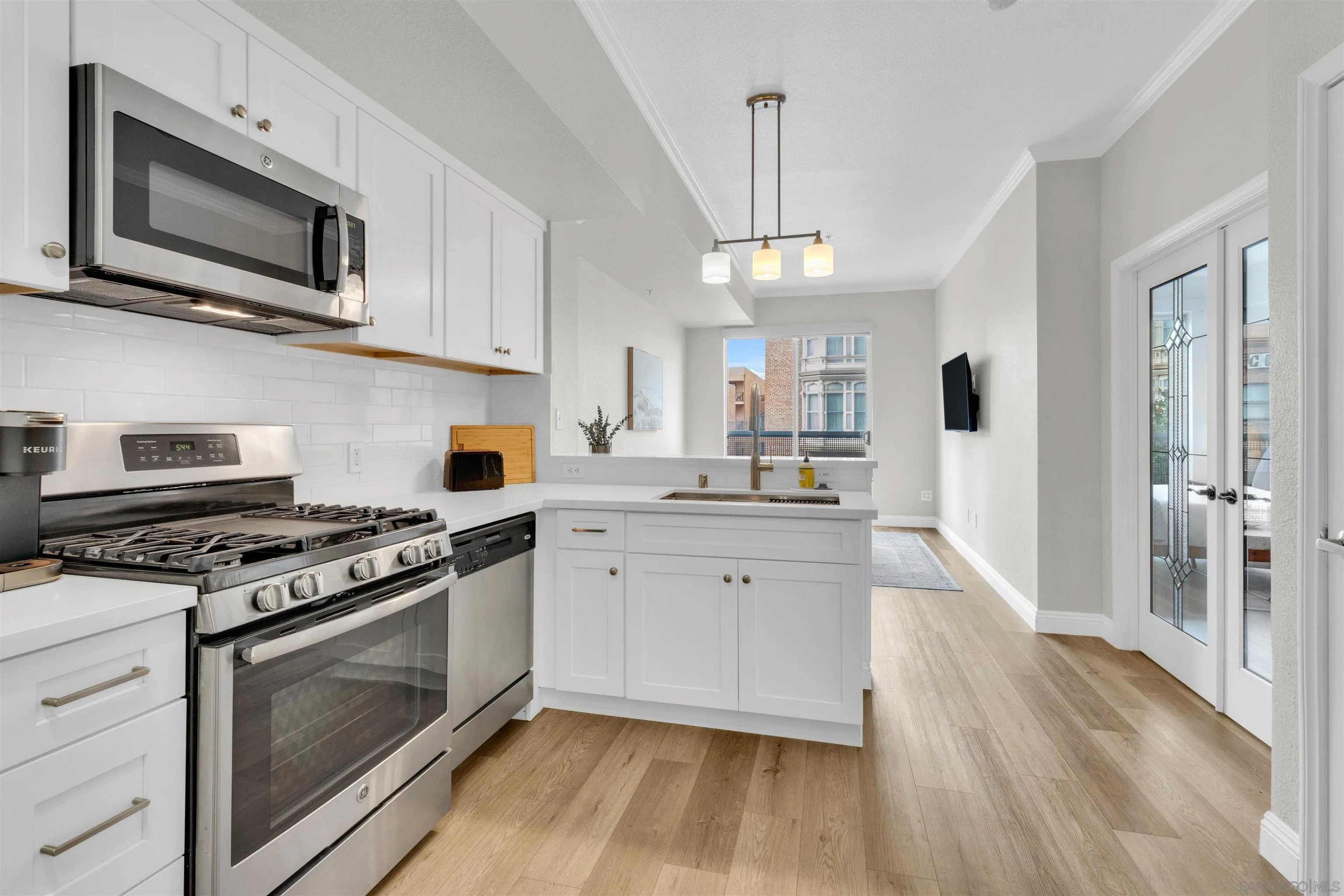 445 Island Ave 303