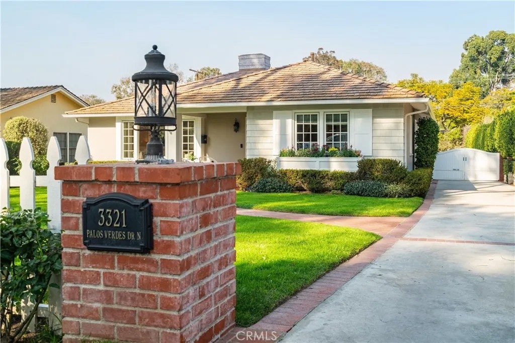 Photo of 3321 Palos Verdes Drive North DR, Palos Verdes Estates, CA 90274 (MLS # PV26205651)