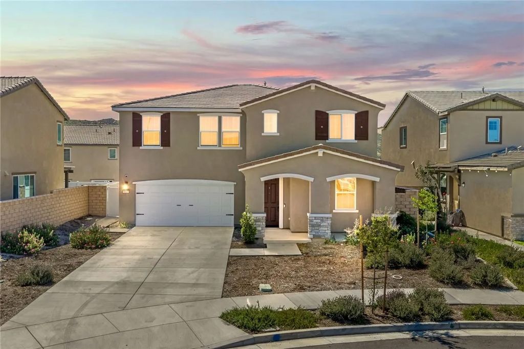 Photo of 5117 Hoss Cir, Hemet, CA 92545 (MLS # SW26068135)