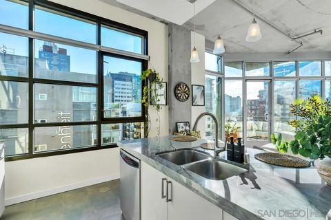 Tiny photo for 1050 Island Avenue #612, San Diego, CA 92101 (MLS # 250044357)