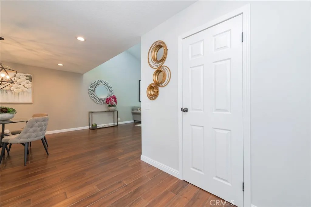 411 Champlain Dr