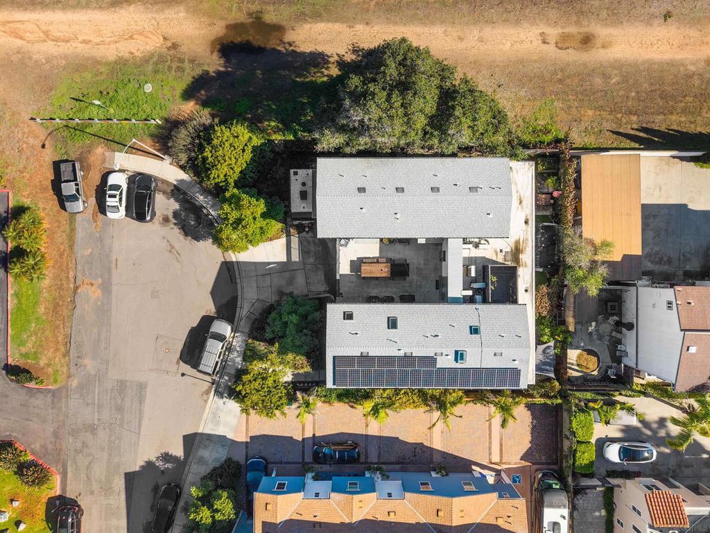 Photo of 385 Juniper Ave, Carlsbad, CA 92008 (MLS # 250044629)