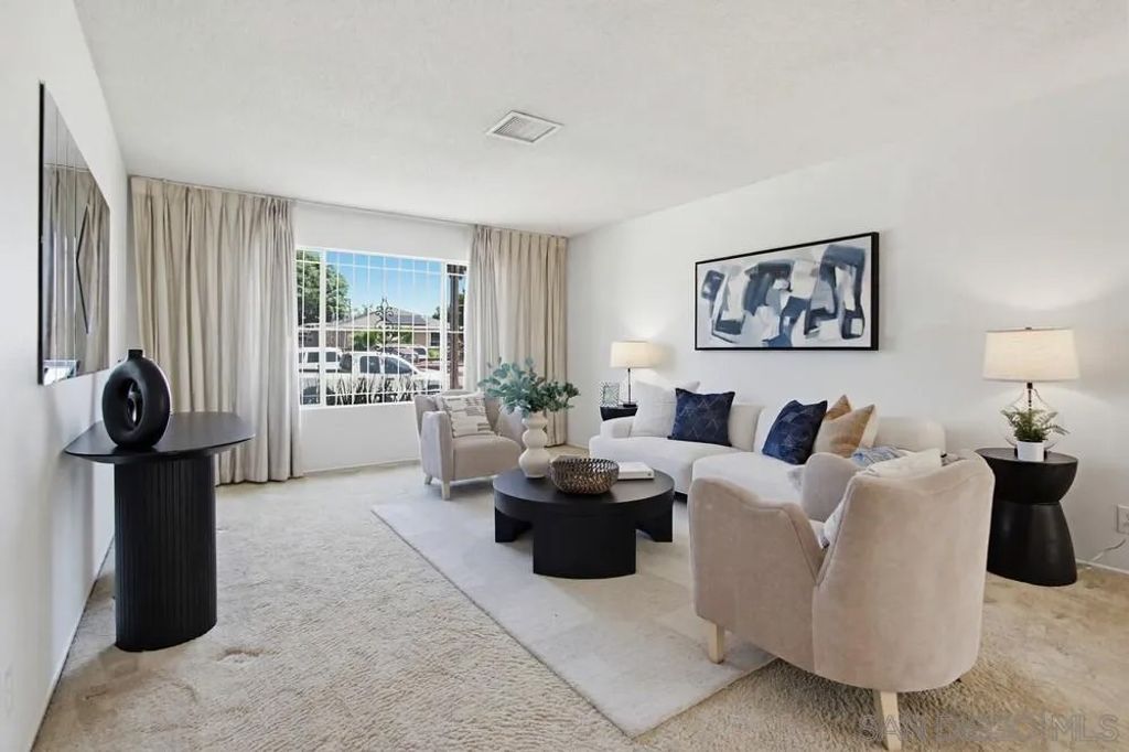 Photo of 884 S Sunshine Ave, El Cajon, CA 92020 (MLS # 260006343)