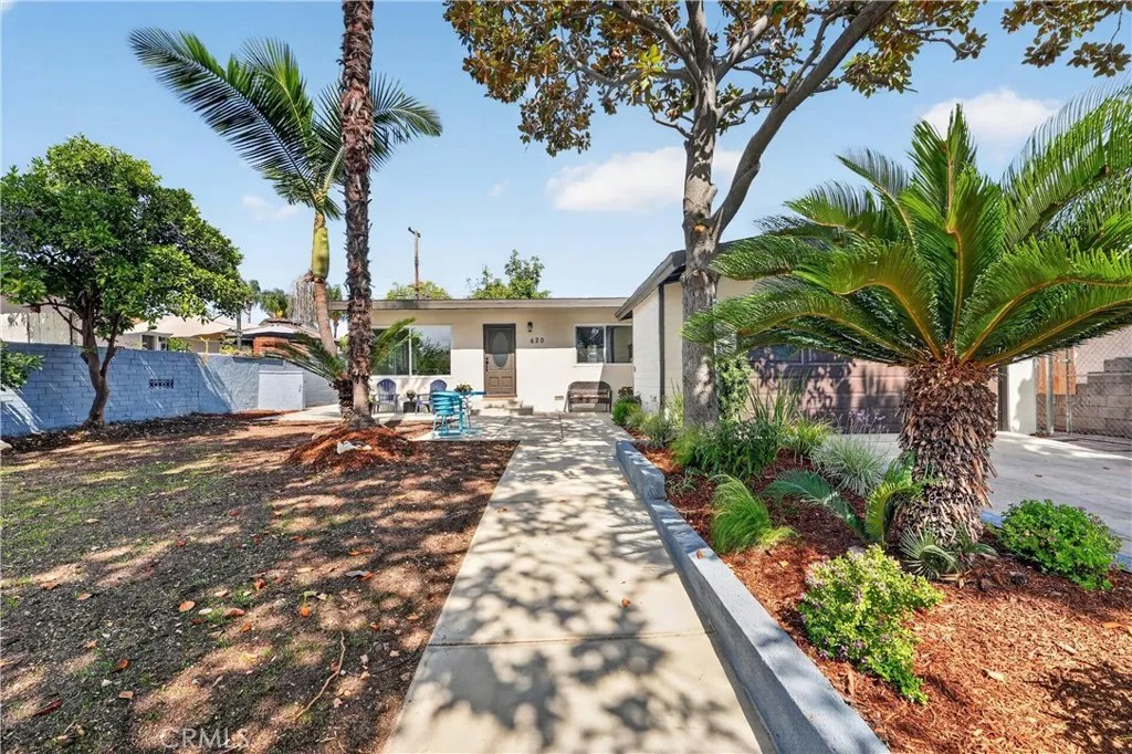 620 Wickford Avenue