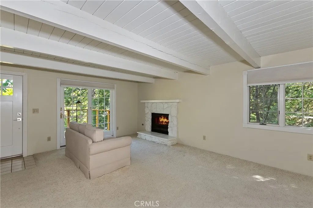 447 N Grass Valley Road