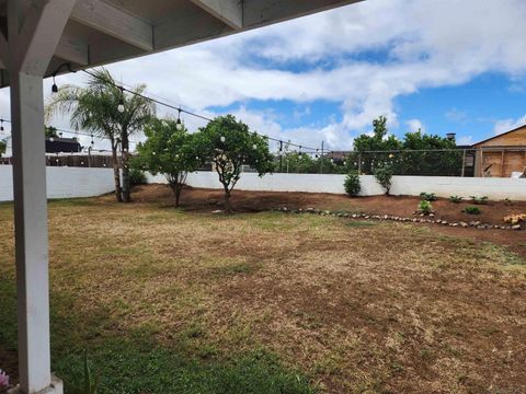 Photo of 633 Aster St, Escondido, CA 92027 (MLS # 260010651)