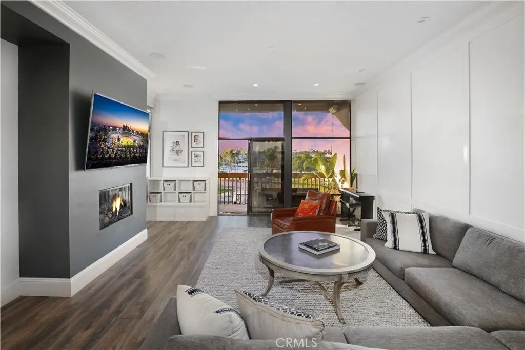 5227 Marina Pacifica North