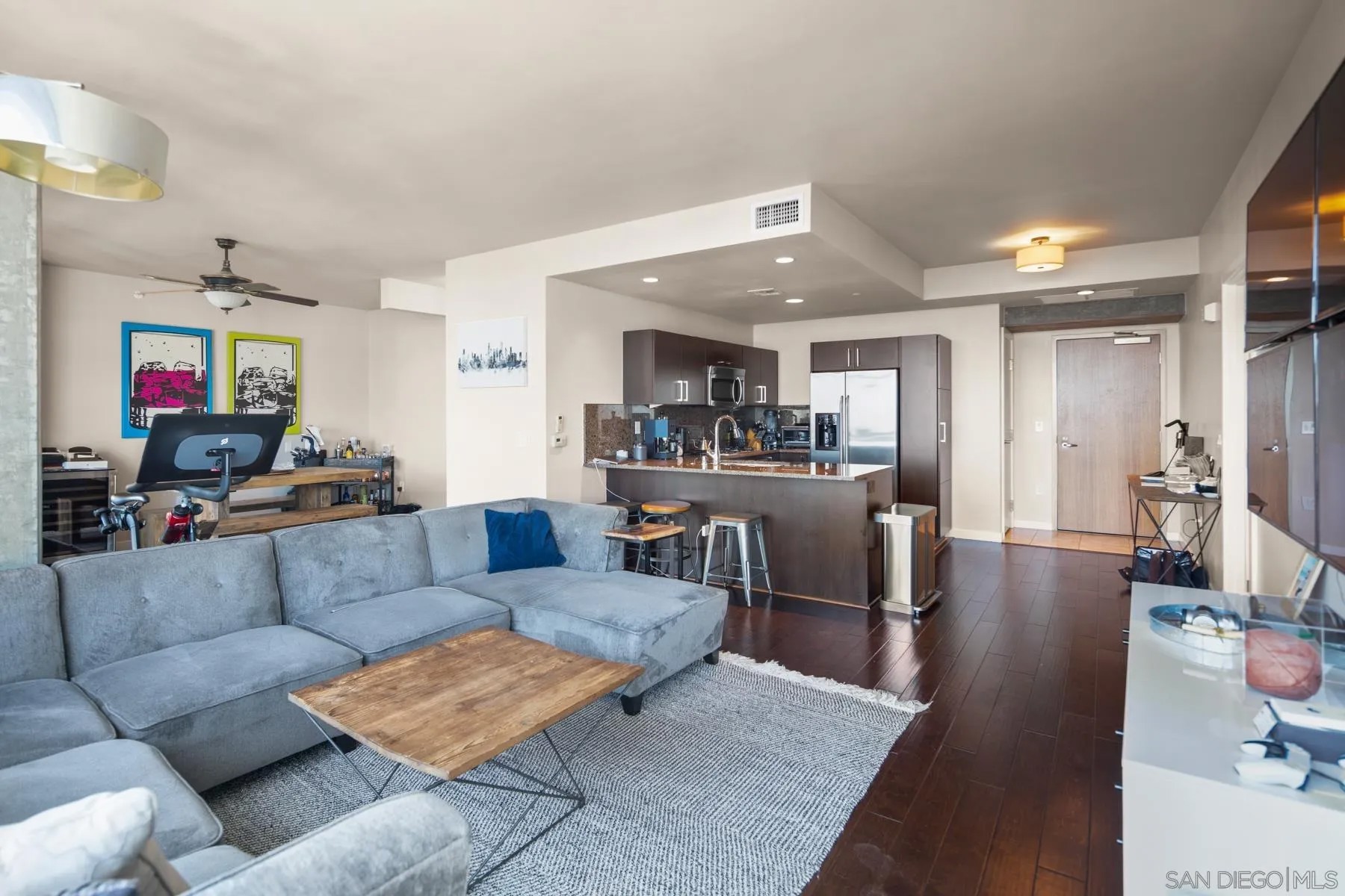 800 The Mark Ln 1606