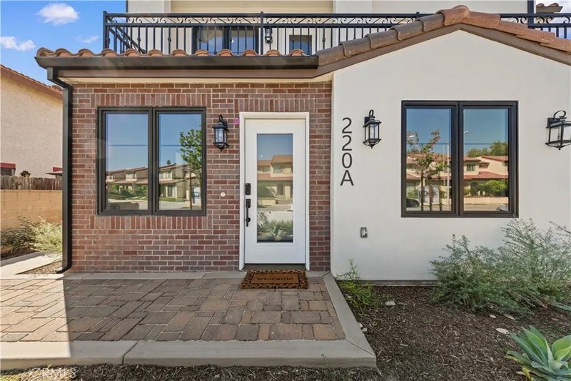220 W Mission A
