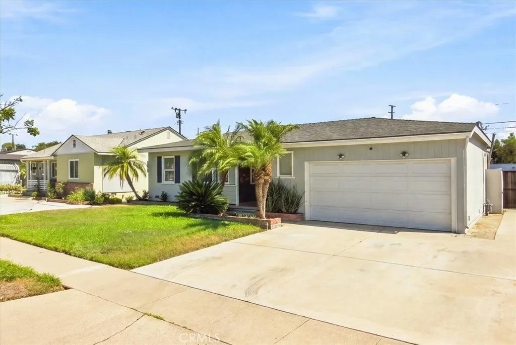2032 W Porter
