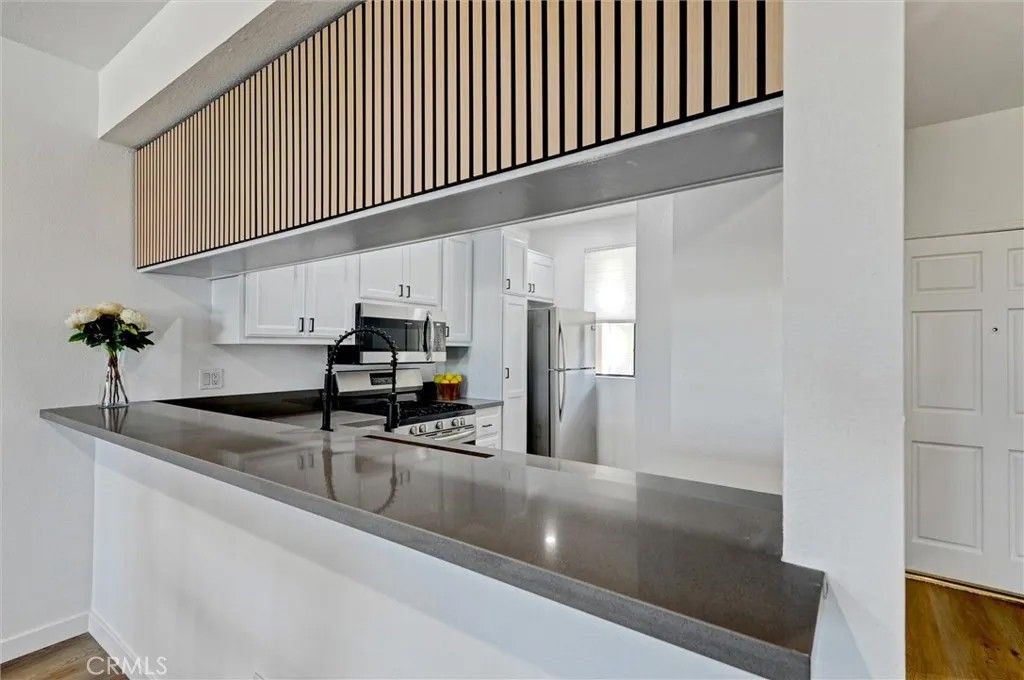 Photo of 555 Maine Avenue #225, Long Beach, CA 90802 (MLS # SR26057682)