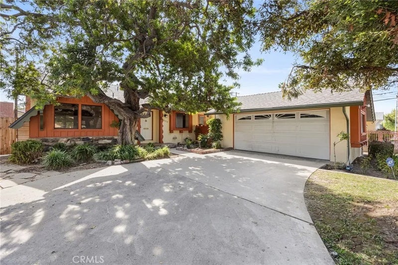 2074 S Gail Lane