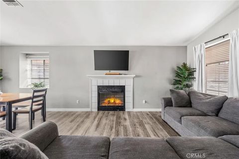 Photo of 39875 Knollridge Dr, Temecula, CA 92591 (MLS # OC26085774)