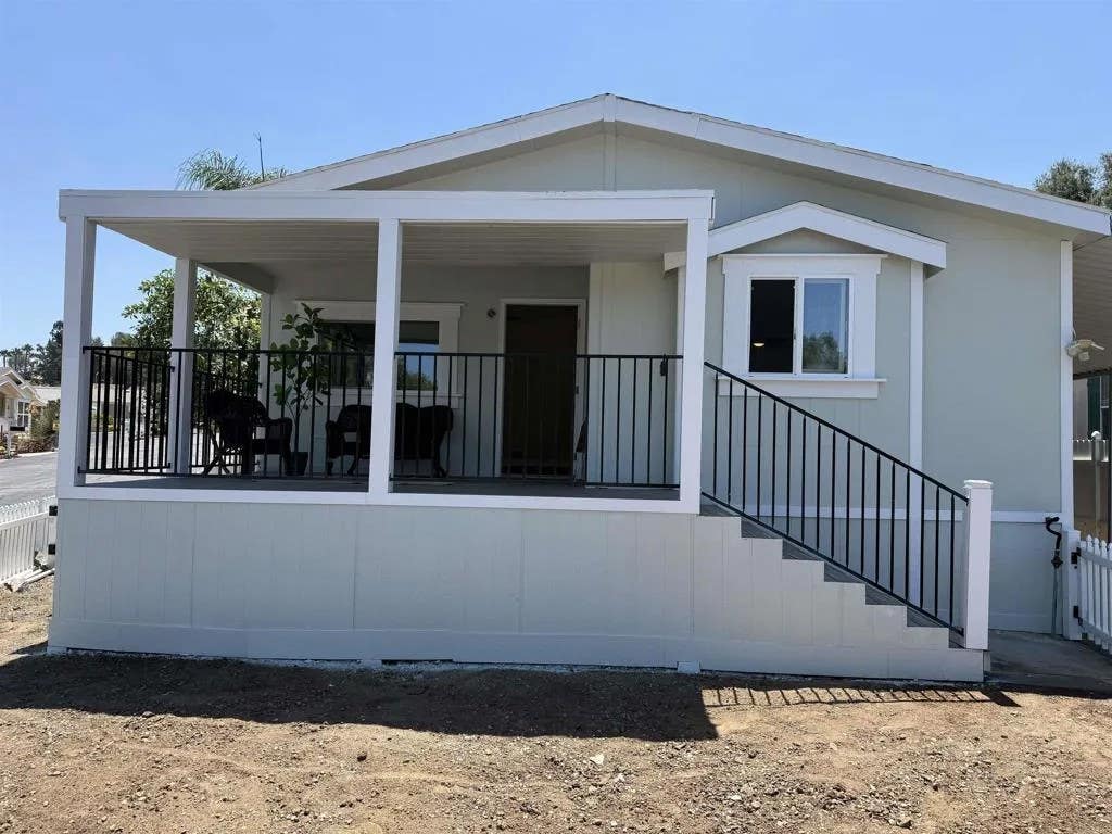 Photo of 1301 S Hale Ave #44, Escondido, CA 92029 (MLS # NDP2607222)