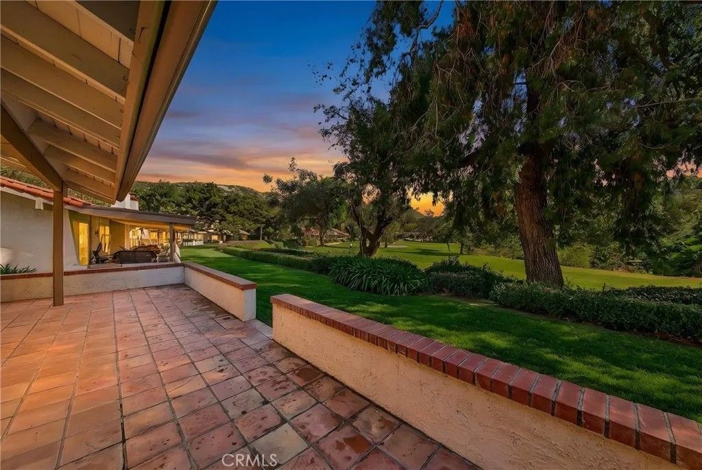 Photo of 680 Via Zapata, Riverside, CA 92507 (MLS # IV26043587)