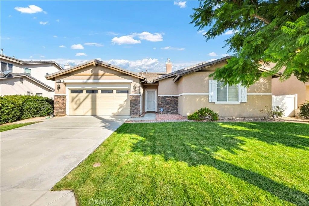 Photo of 1569 Washington Avenue, San Jacinto, CA 92583 (MLS # SW25237000)