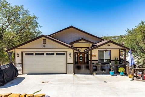 Photo of 2347 Lakeview Drive, Bradley, CA 93426 (MLS # NS25222906)