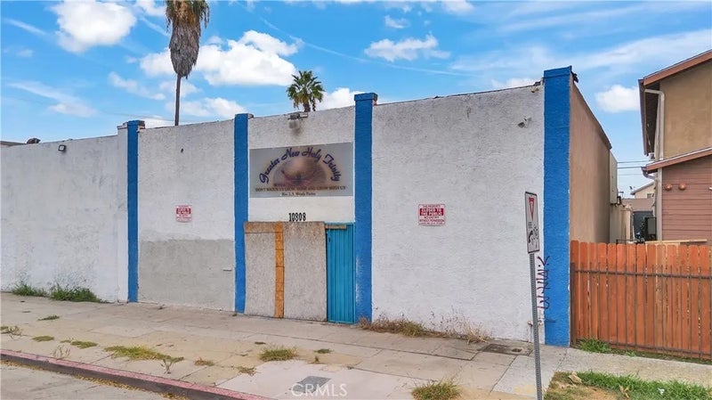 10808 S Broadway