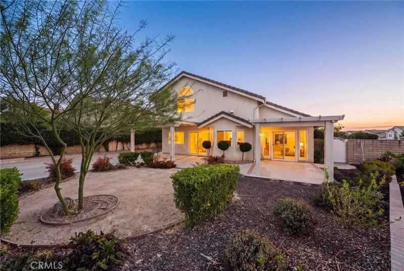 1539 Moonridge Court