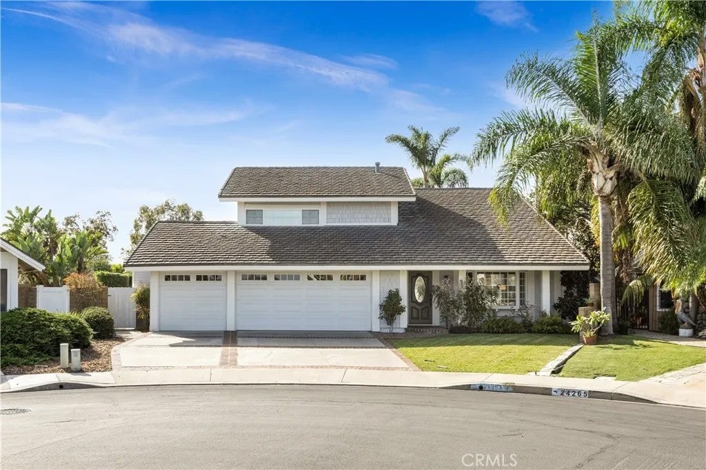 Photo of 24261 De Leon Drive, Dana Point, CA 92629 (MLS # OC26228636)