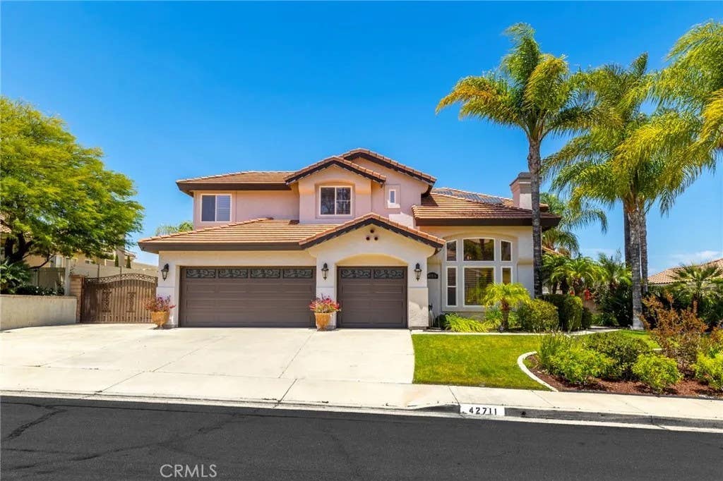 Photo of 42711 Mountain Shadow Road, Murrieta, CA 92562 (MLS # SW26123019)