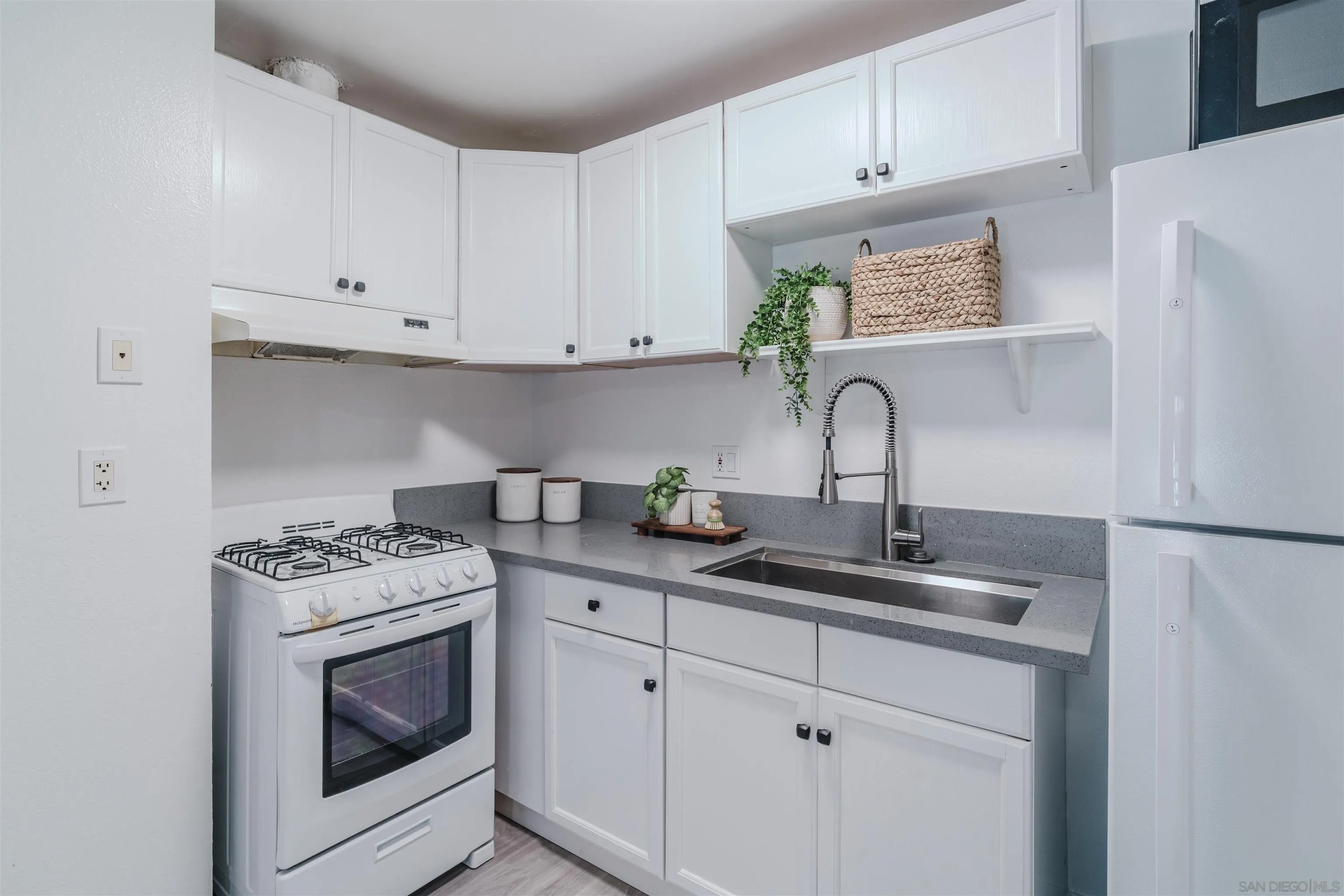 1605 Hotel Circle S B-102