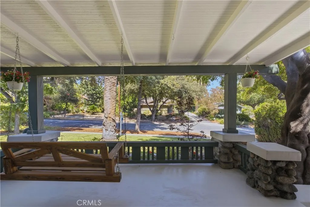 1177 N Catalina