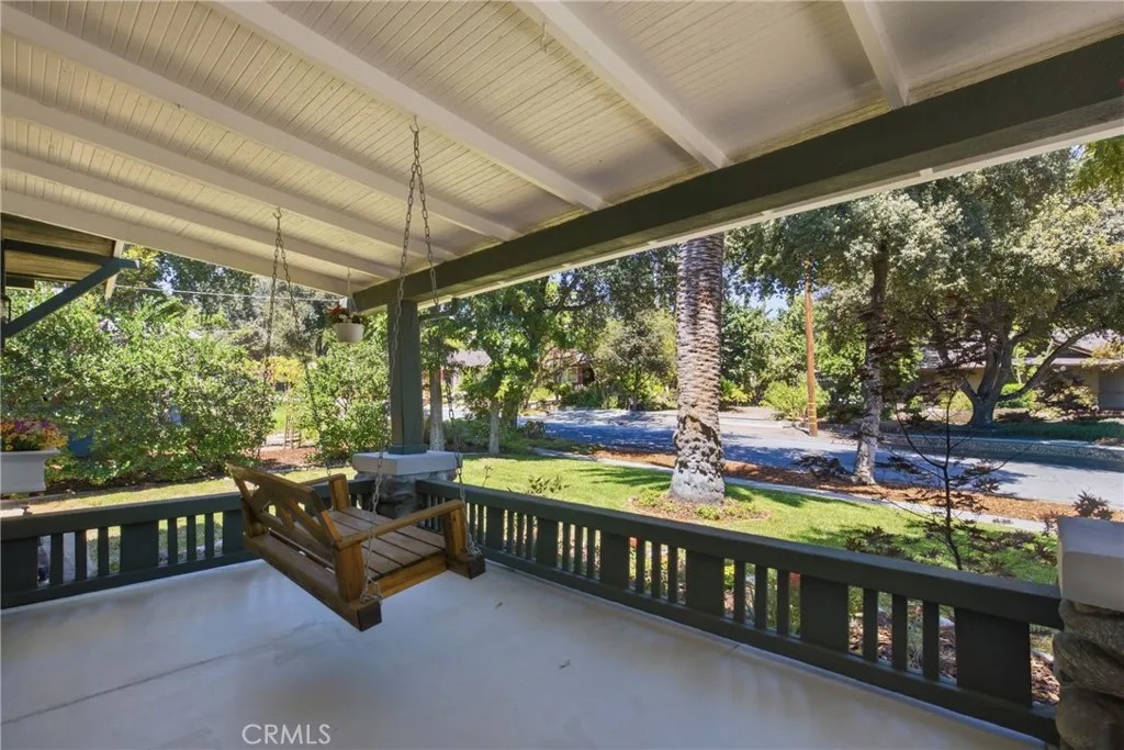 1177 N Catalina