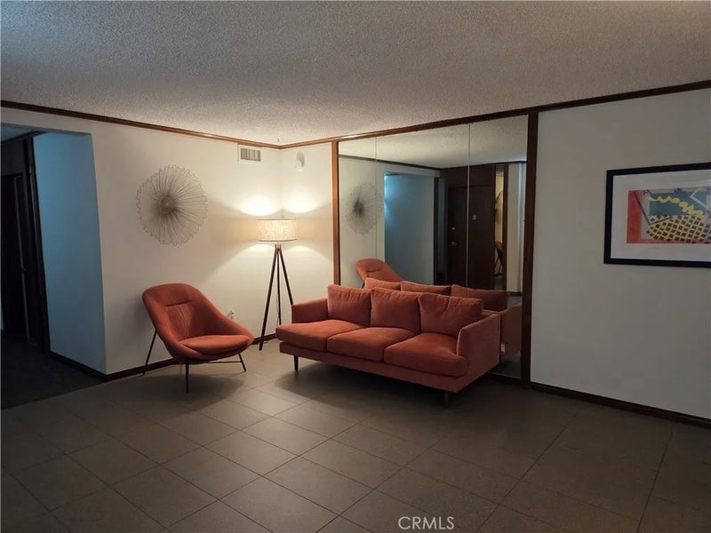 601 E Del Mar Boulevard 402