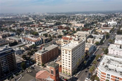 Photo of 315 W 3rd Street #410, Long Beach, CA 90802 (MLS # RS26058621)