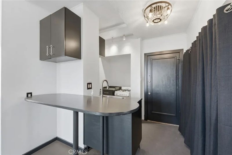 315 W 3rd Street 410