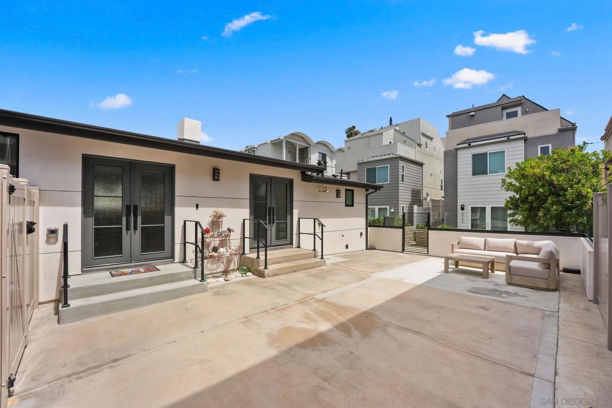 838 Portsmouth Court