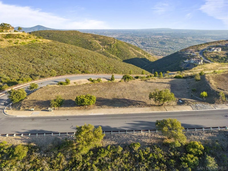 Via Rancho Cielo 6
