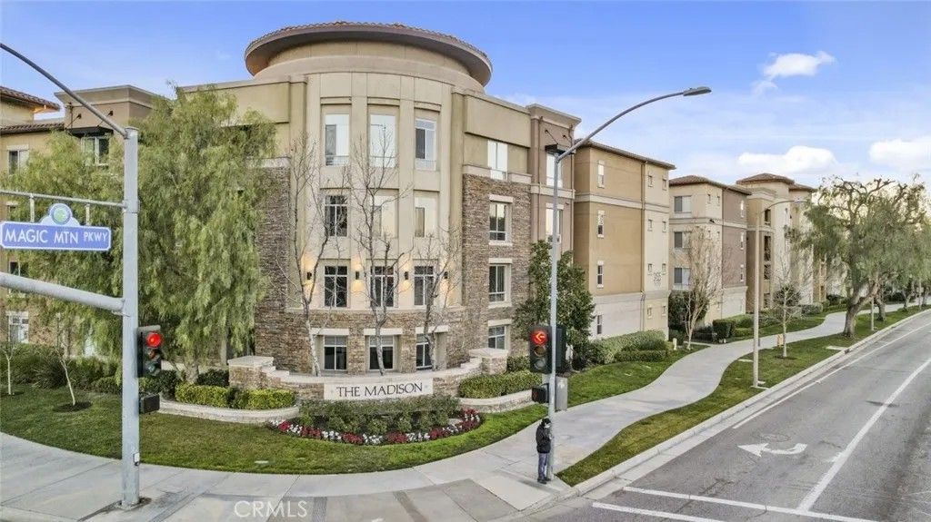 Photo of 24507 Town Center Drive #7318, Valencia, CA 91355 (MLS # SR26007394)