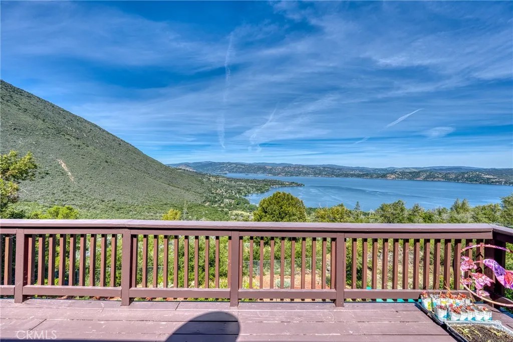 8874 Fairway Drive