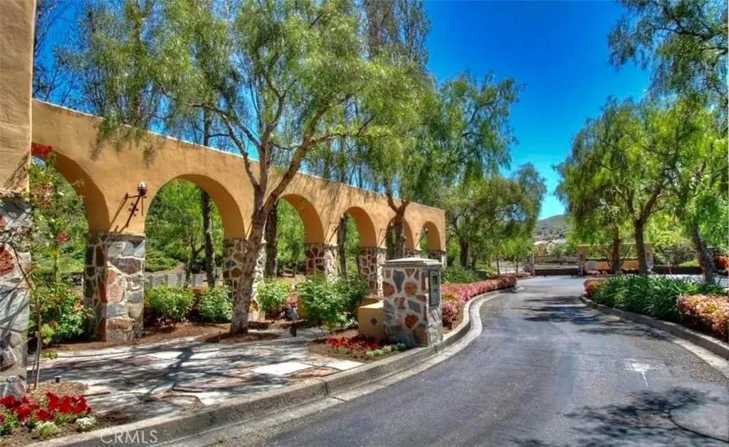 Photo of 28382 Via Del Sereno, San Juan Capistrano, CA 92675 (MLS # OC26011628)