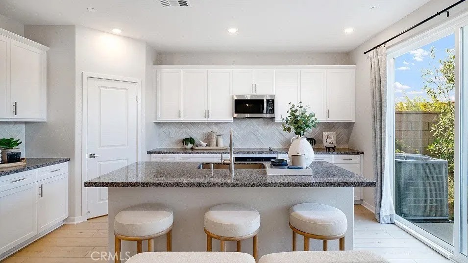 3221 Homestead Paseo