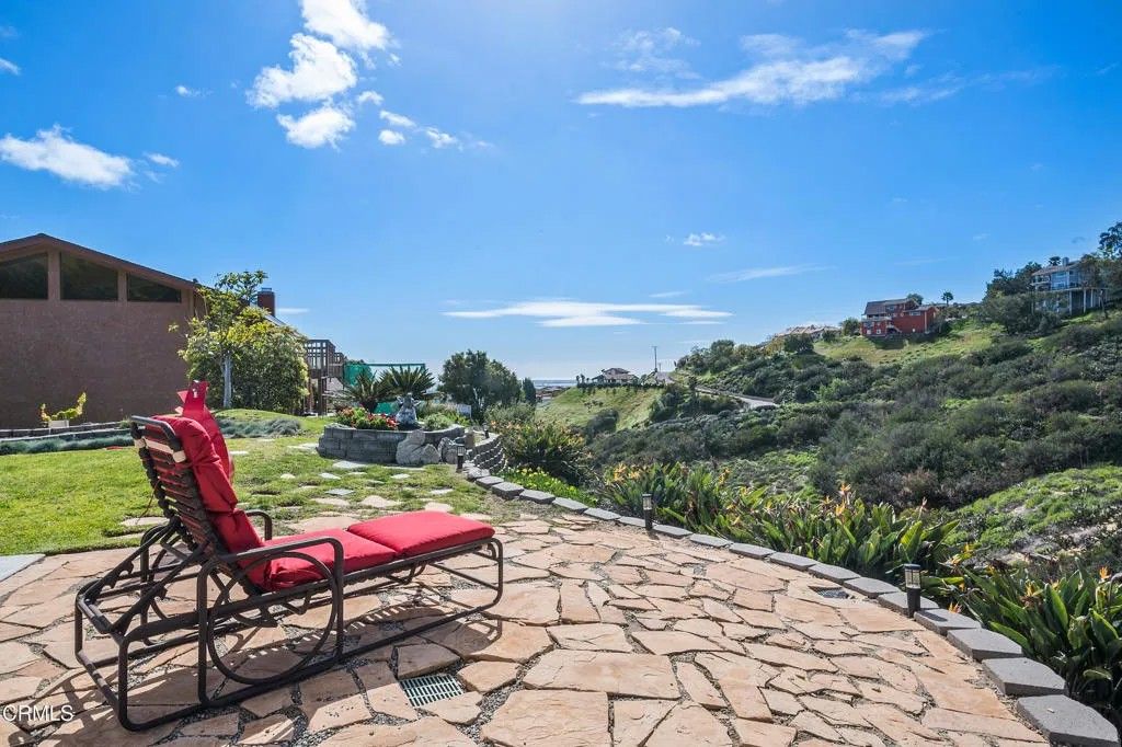 Photo of 999 San Clemente Way, Camarillo, CA 93010 (MLS # V1-36152)